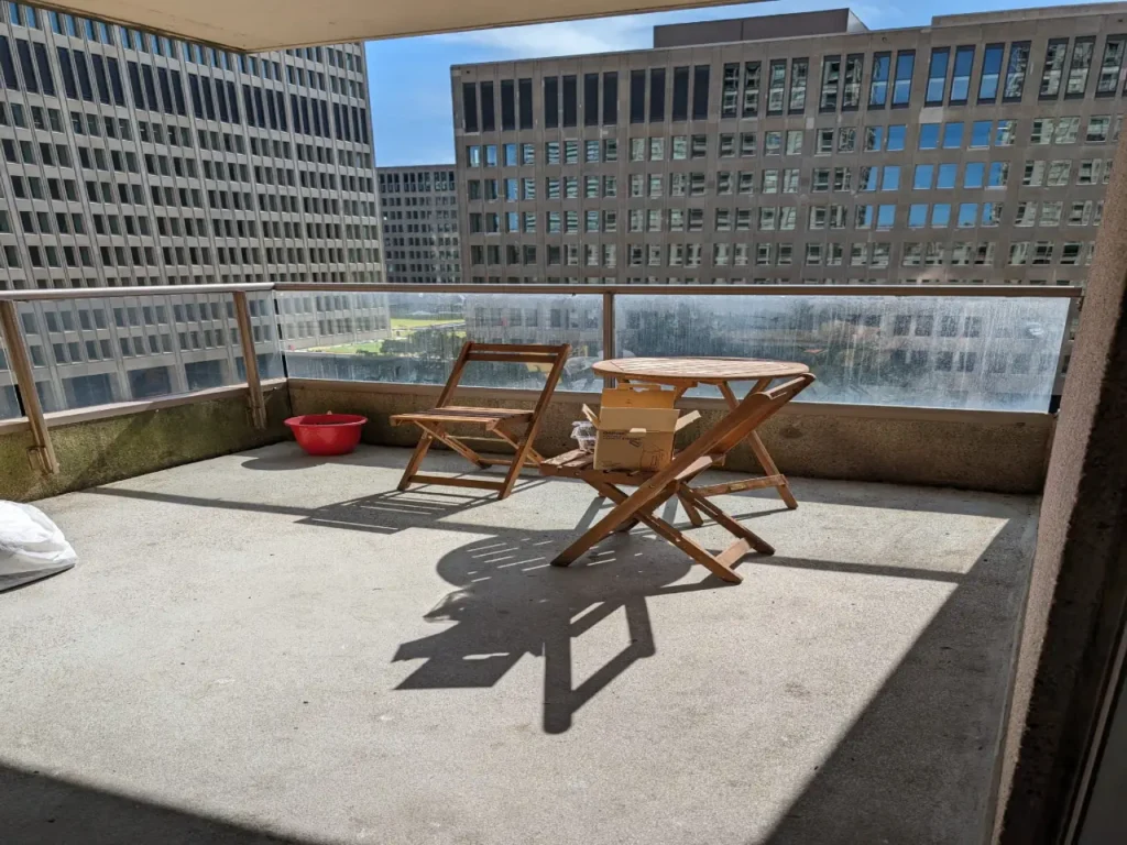 apartment-balcony-cleaning-services